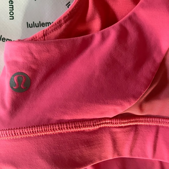 EUC Lululemon Invigorate Bra, Sz 4, Flash Light Tone - Picture 6 of 6